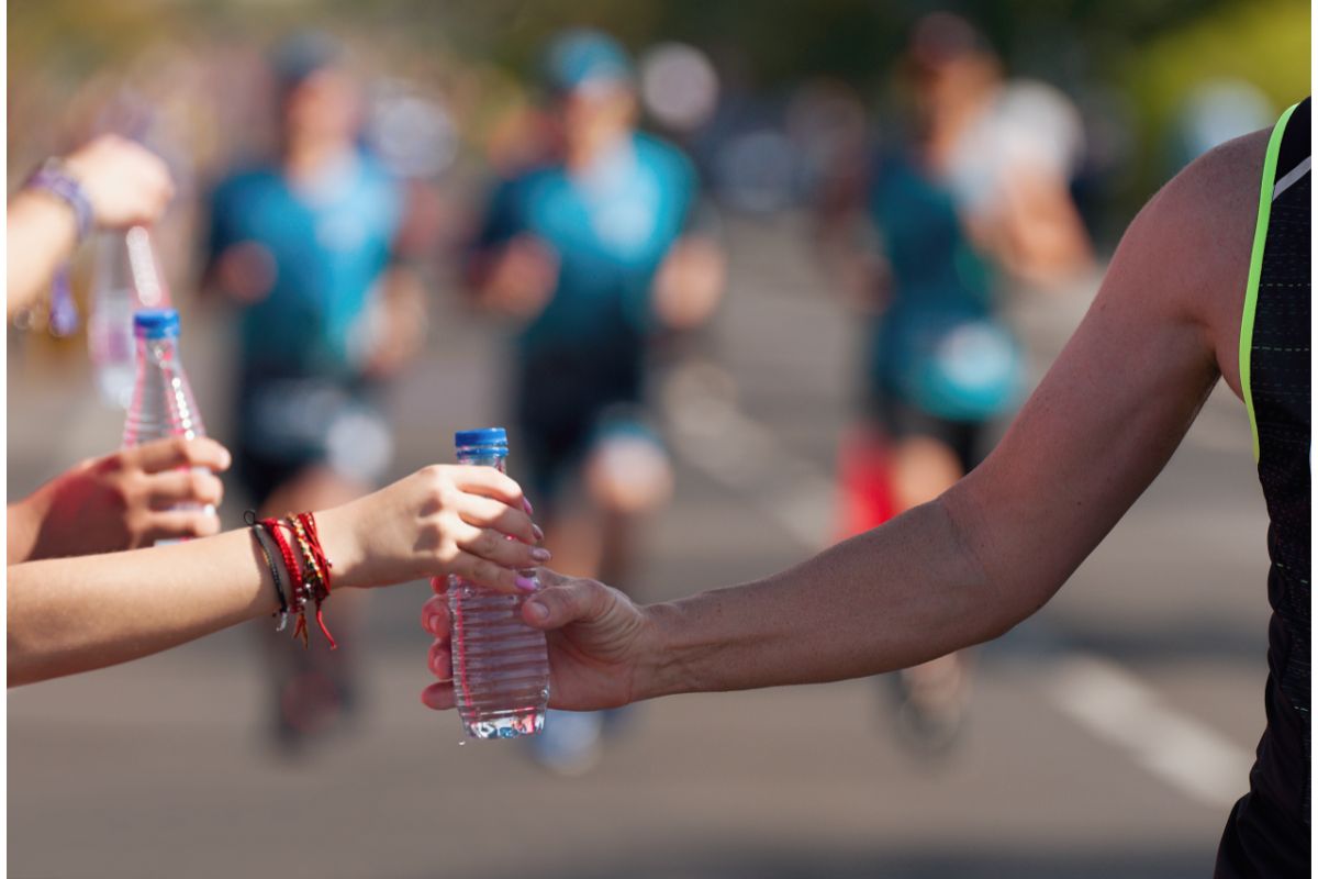 How to Volunteer at a Running Event Marathons, 5Ks and more